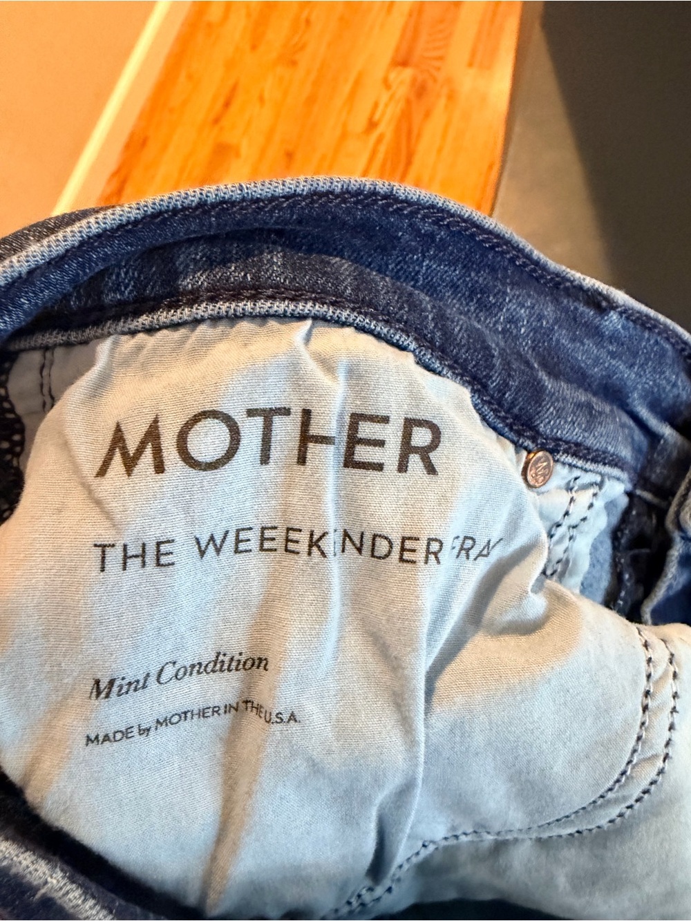 MOTHER The Weekender Fray in Mint Condition Rinse Jeans 29 - Picture 10 of 14